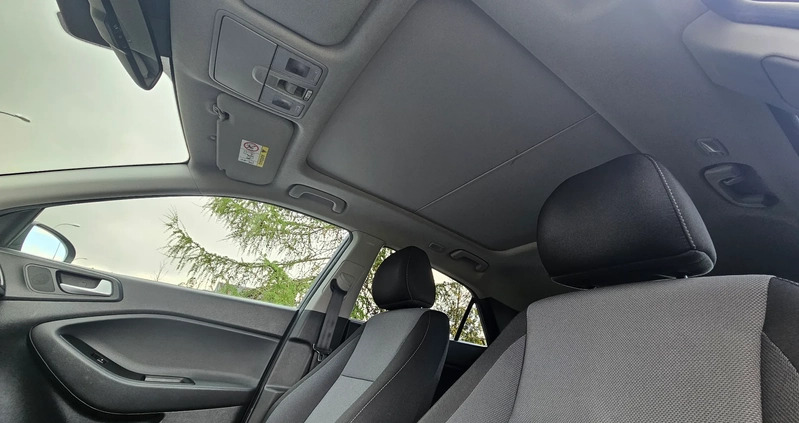 Hyundai i20 cena 39900 przebieg: 200000, rok produkcji 2015 z Iłowa małe 191